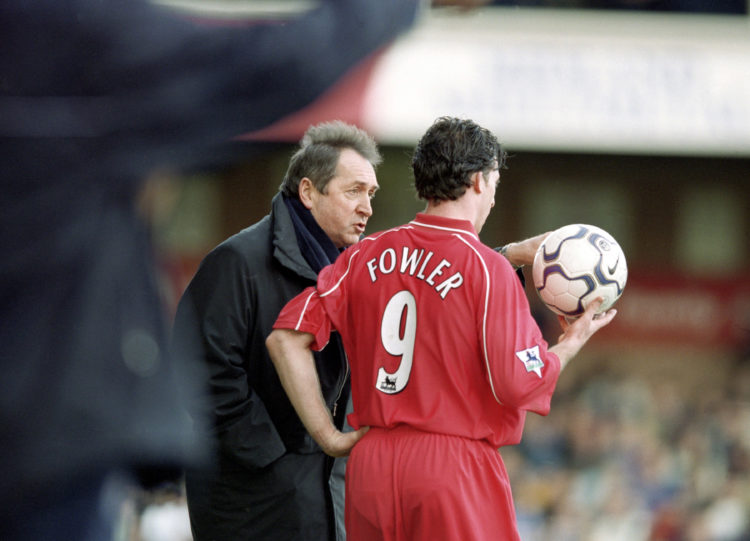 3 Mar 2001:  Robbie Fowler of Liverpool talks tactics with his manager Gerard Houllier during the FA Carling Premiership match against Leicester Ci...