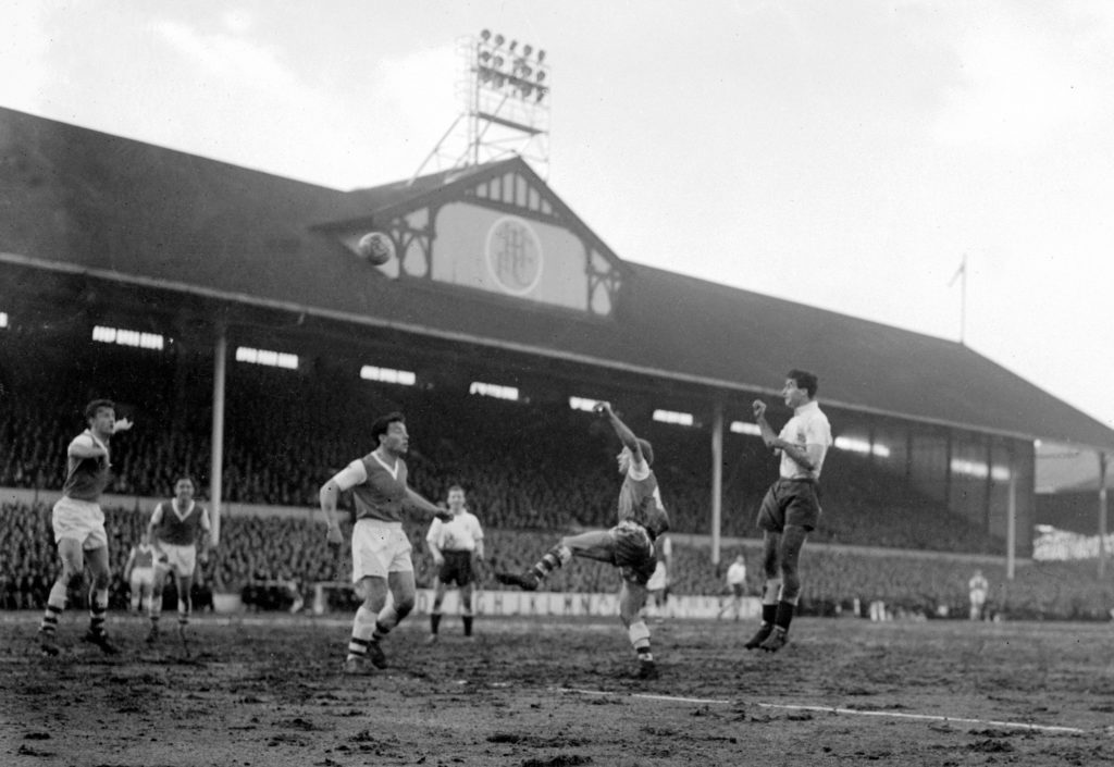 Tottenham Hotspur versus Arsenal in 1959