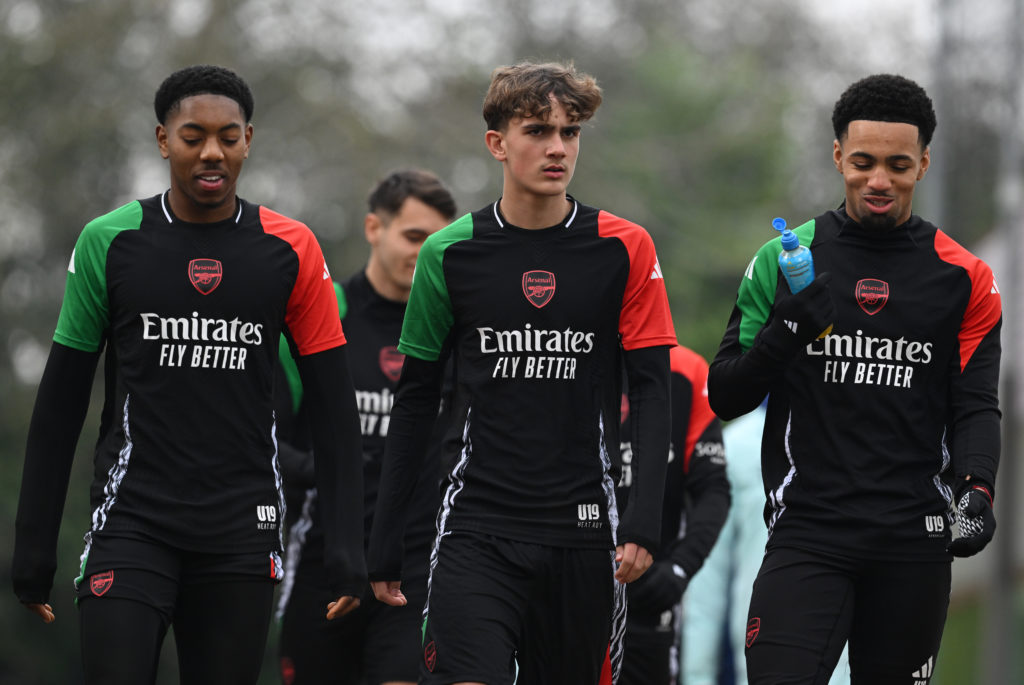 Max Dowman walks alongside Myles Lewis-Skelly and Ethan Nwaneri in Arsenal training.