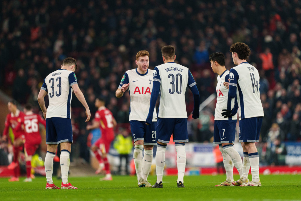 Dejan Kulusevski speaks to teammates during Liverpool v Tottenham Hotspur