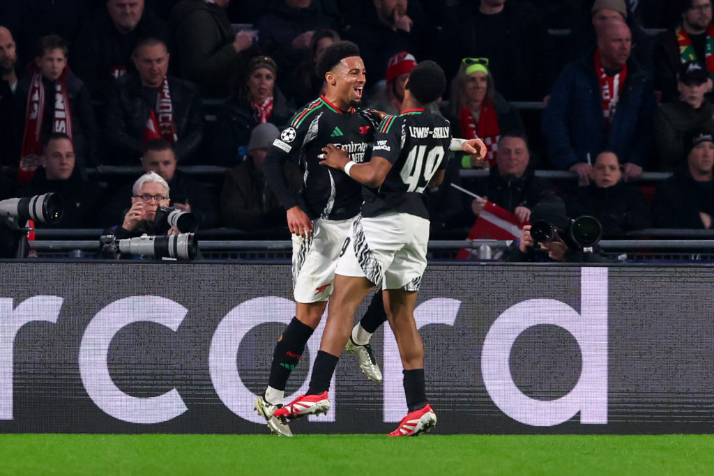 PSV Eindhoven v Arsenal FC - UEFA Champions League 2024/25 Round of 16 First Leg