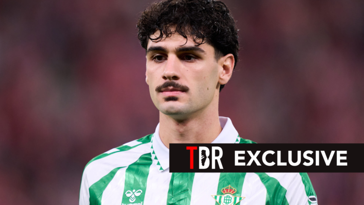 Johnny Cardoso of Real Betis looks on during the LaLiga match between Athletic Club and Real Betis Balompie at Estadio de San Mames