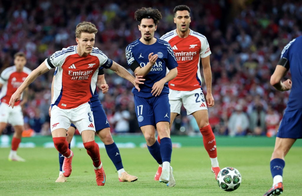 Arsenal FC v Paris Saint-Germain - UEFA Champions League 2024/25 Semi Final First Leg