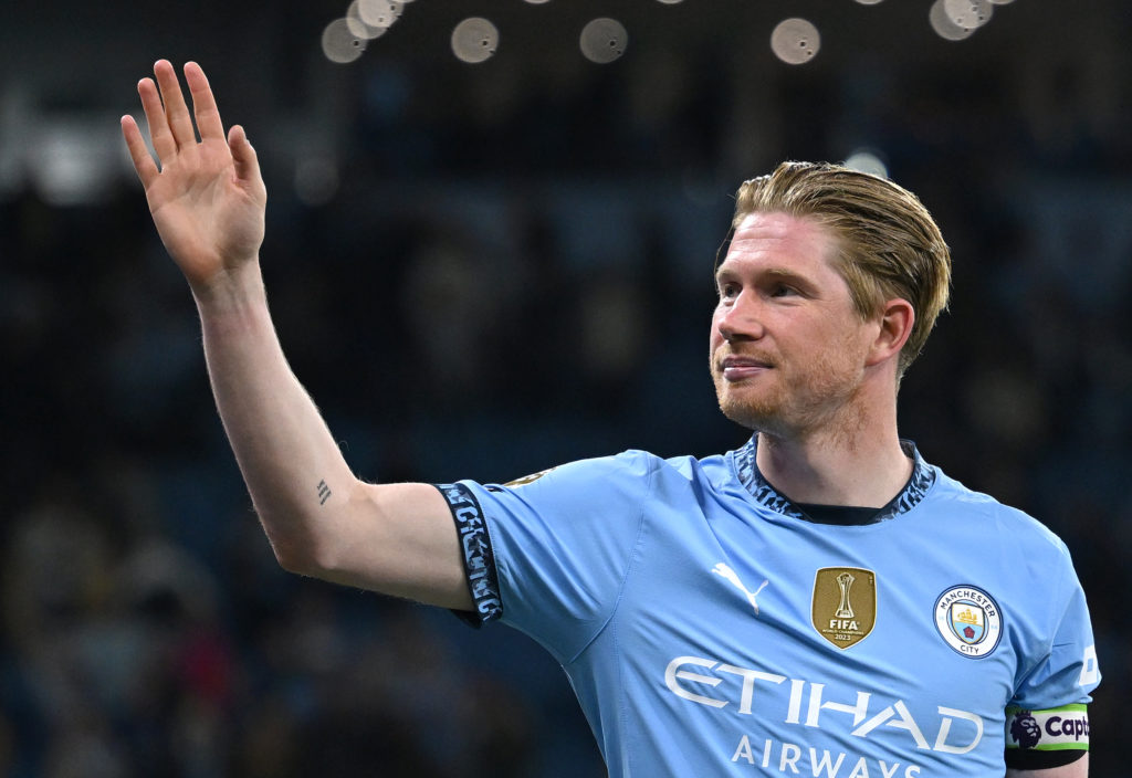Manchester City star Kevin De Bruyne waves to the fans after his final home appearance.