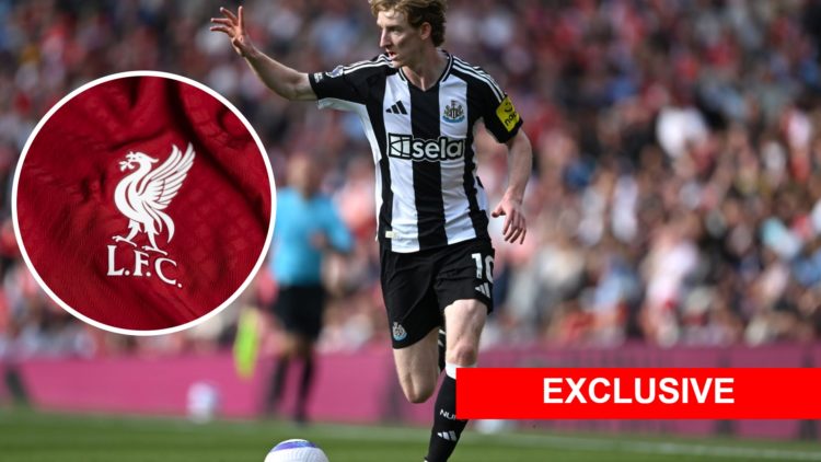 Image of Anthony Gordon with overlay of Liverpool badge