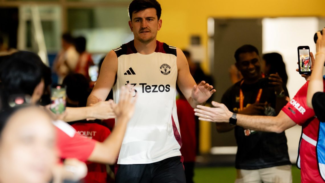 Image of Harry Maguire greeting fans on Asia Tour