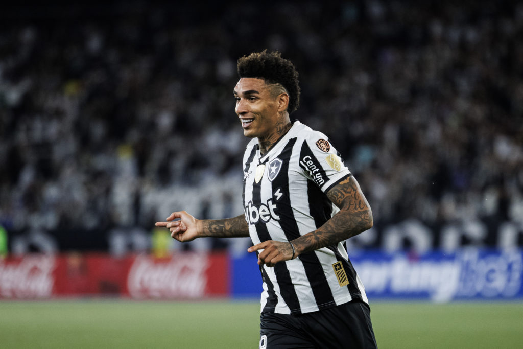 Igor Jesus celebrating his goal for Botafogo.