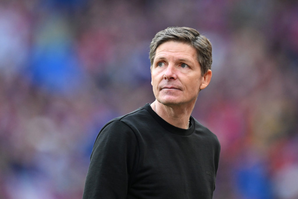 Oliver Glasner looks on during the 2025 FA Cup semi-final between Crystal Palace and Aston Villa