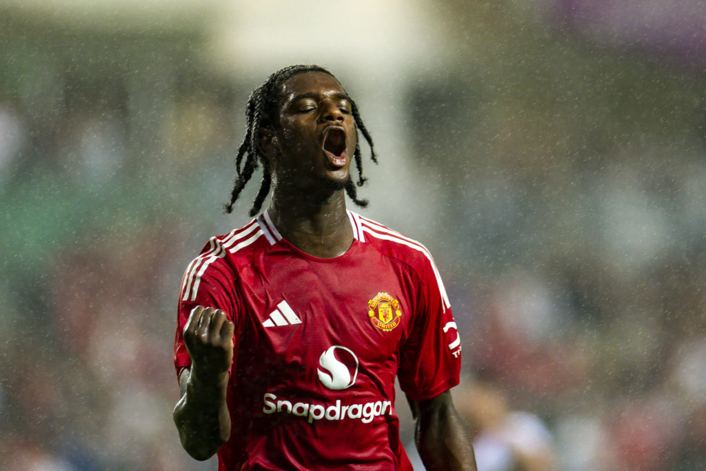 Ayden Heaven of Manchester United celebrates