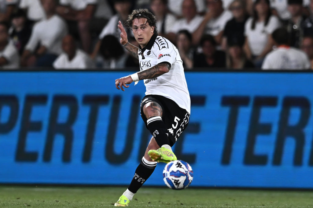 Salvatore Esposito of Spezia in action during the Serie B Play Off Final First Leg match between Spezia and Cremonese at Stadio Alberto Picco on June 01, 2025.