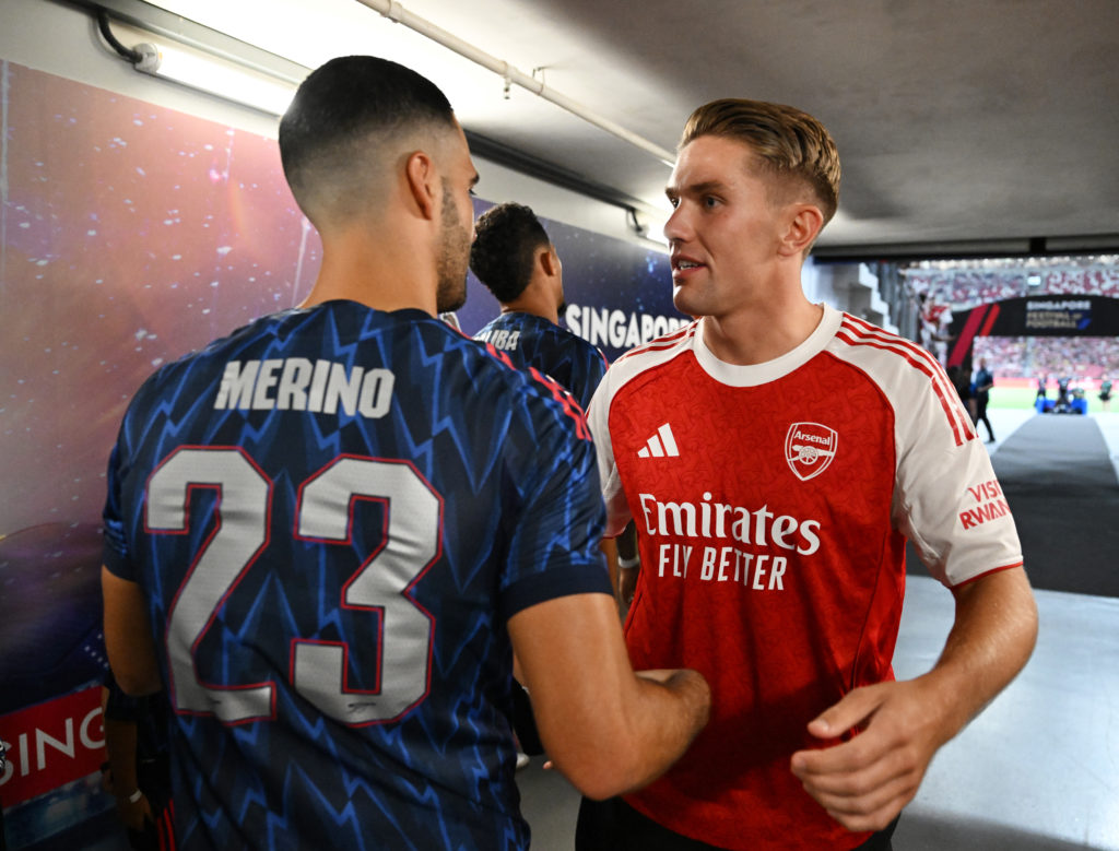 Viktor Gyokeres meets Mikel Merino ahead of Arsenal vs Newcastle in Pre-Season Friendly