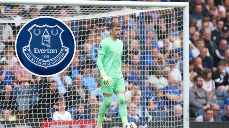 Everton goalkeeper Mark Travers with inset of Everton badge