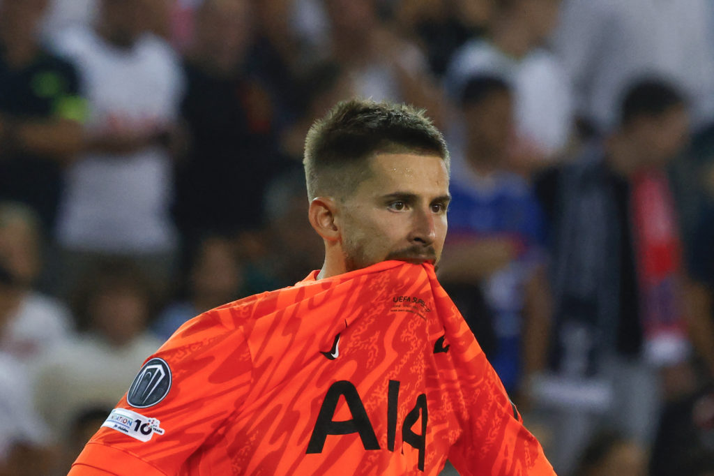 Guglielmo Vicario looking dejected after Paris Saint-Germain win the UEFA Super Cup by beating Tottenham