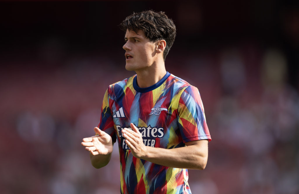 Arsenal midfielder Christian Norgaard warms up against Villarreal