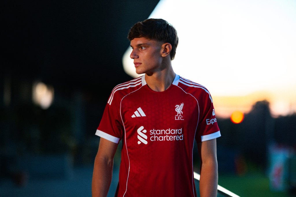 Liverpool Unveil New Signing Giovanni Leoni