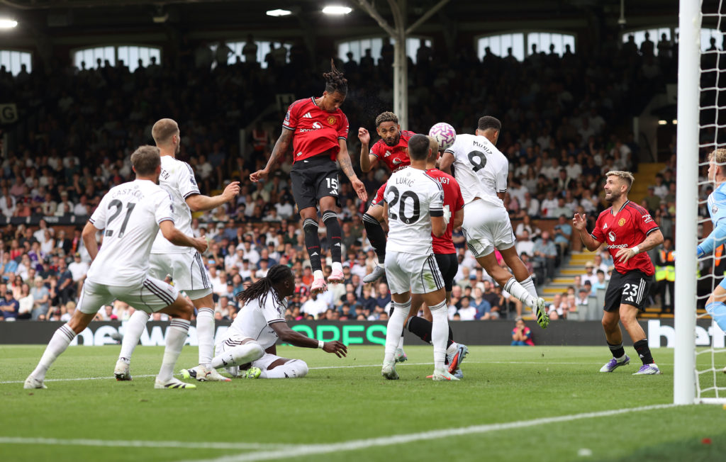 Leny Yoro scores against Fulham for Manchester United in the Premier League.