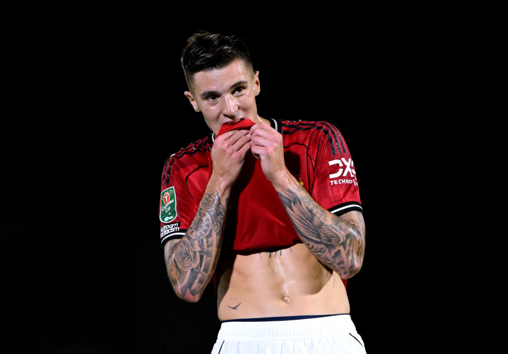 Benjamin Sesko looking dejected while in action for Manchester United against Grimsby in the Carabao Cup