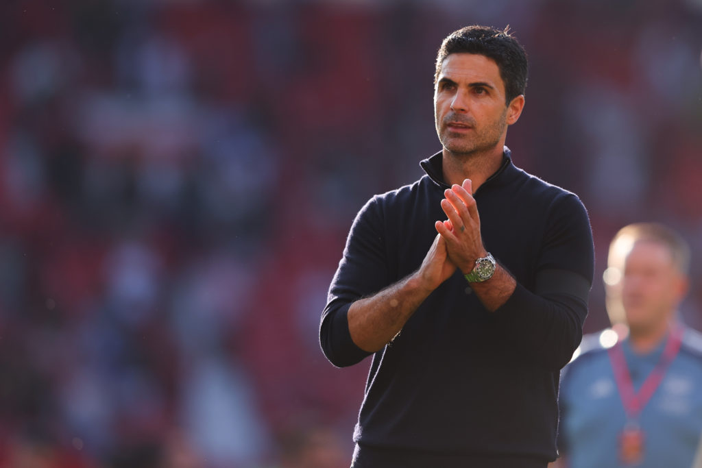 Mikel Arteta applauds after Manchester United vs Arsenal