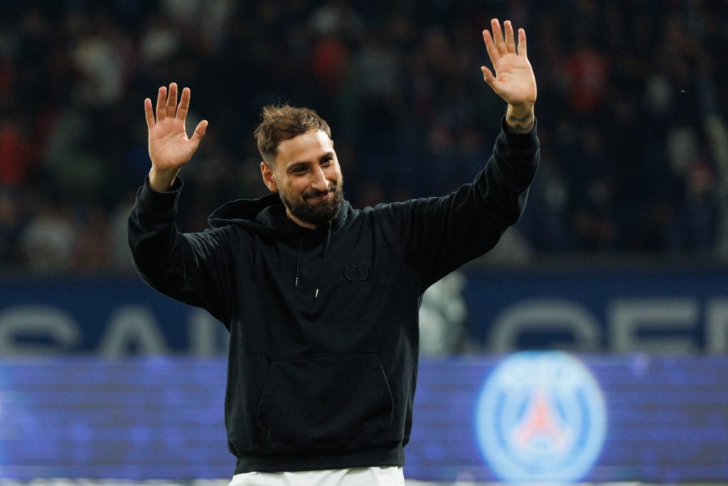 Gianluigi Donnarumma waves to the PSG fans