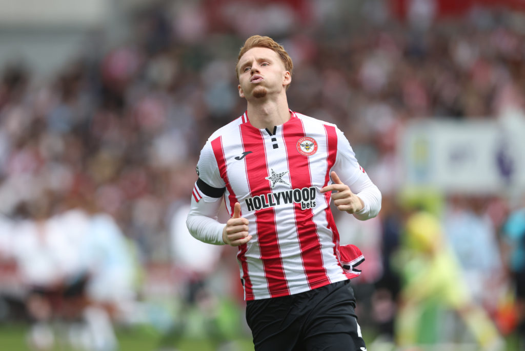 Brentford v Aston Villa - Premier League