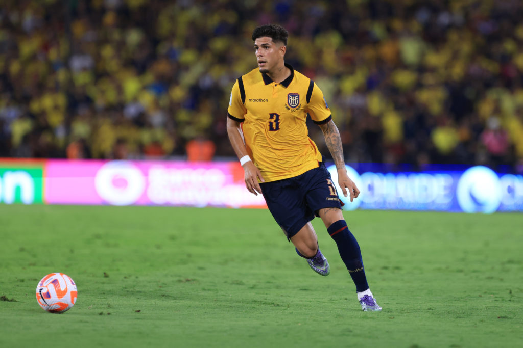 Piero Hincapie in action for Ecuador against Argentina