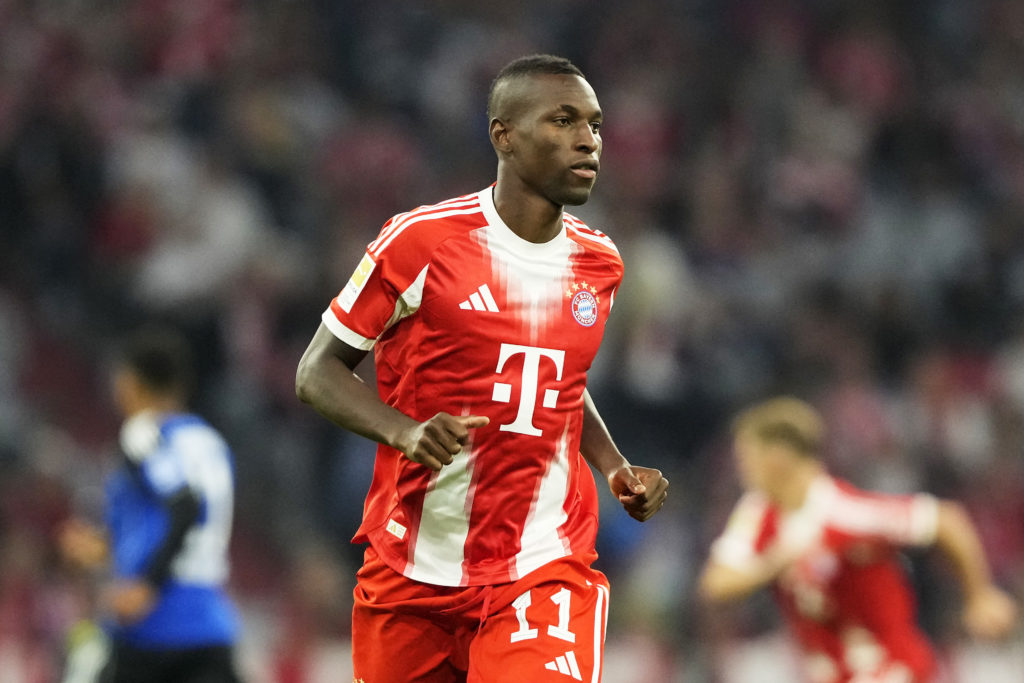 Nicolas Jackson of Bayern Munich looks on during the Bundesliga match between FC Bayern München and Hamburger SV at Allianz Arena.