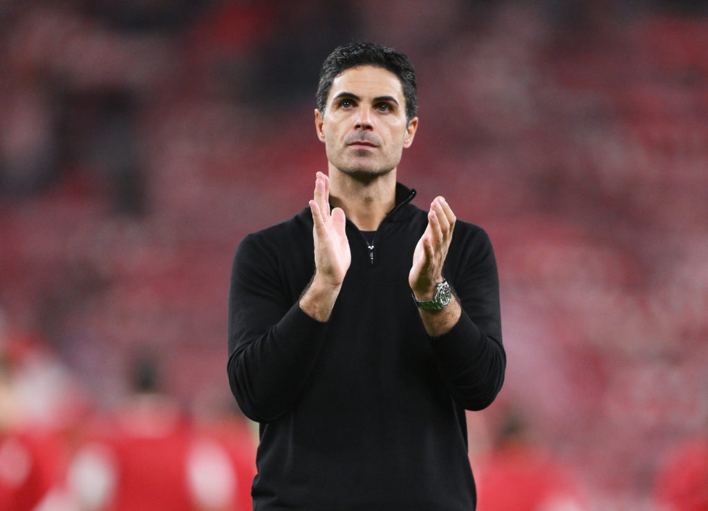 Mikel Arteta applauds after Athletic Club vs Arsenal in the Champions League