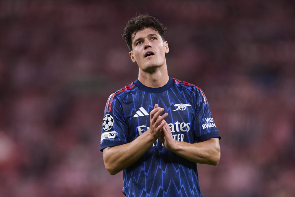 Arsenal's Christian Norgaard applauds fans against Athletic Club