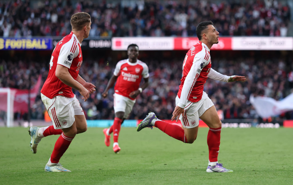 Arsenal players celebrate Gabriel Martinelli's goal against Manchester City