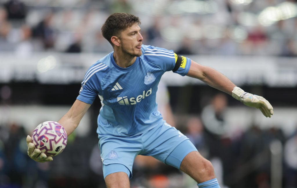 Nick Pope of Newcastle United plays during the Premier League match between Newcastle United and Arsenal