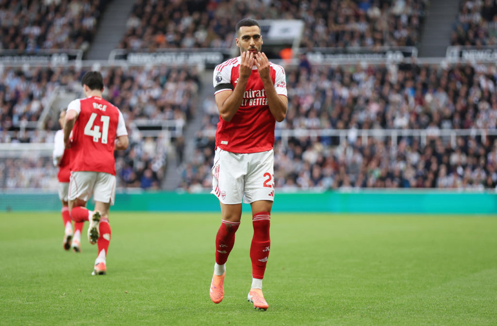 Mikel Merino celebrates during Newcastle United v Arsenali in the Premier League
