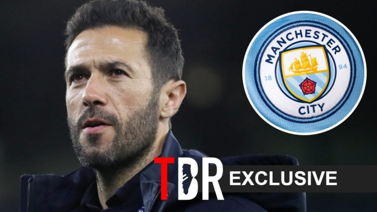 Hugo Viana, Manchester City badge (inset)