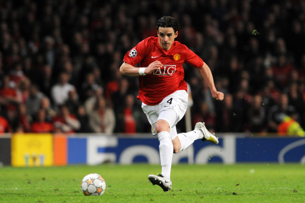 Manchester United v Barcelona - UEFA Champions League Semi Final 2nd Leg