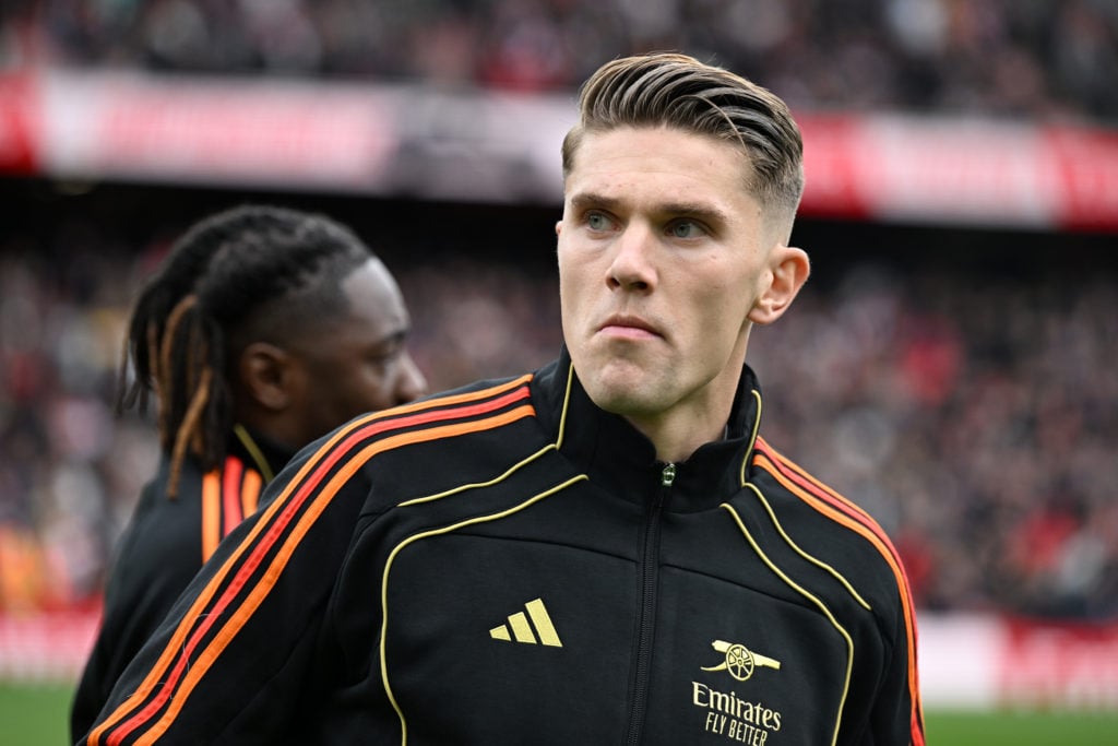 Viktor Gyokeres looks on before Arsenal vs West Ham