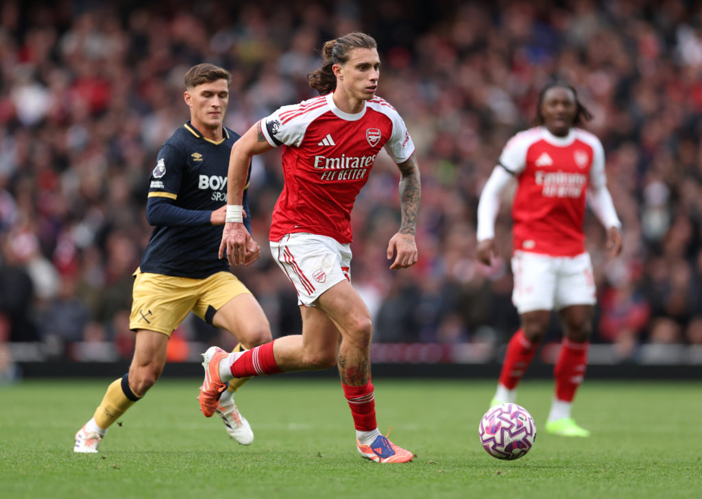 Riccardo Calafiori of Arsenal runs with the ball during the victory against West Ham