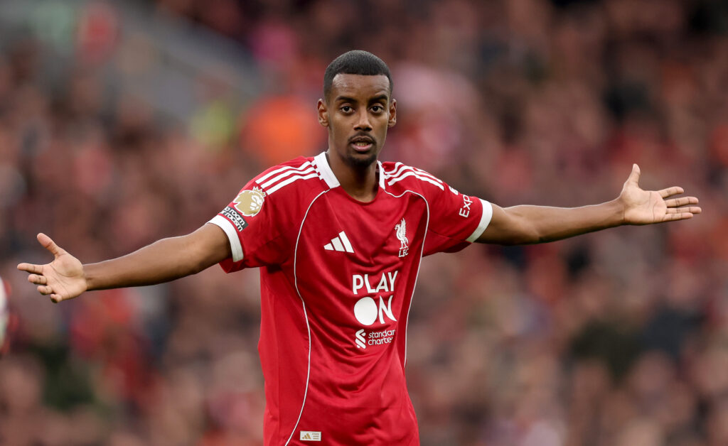 Alexander Isak playing for Liverpool vs Manchester United in the Premier League