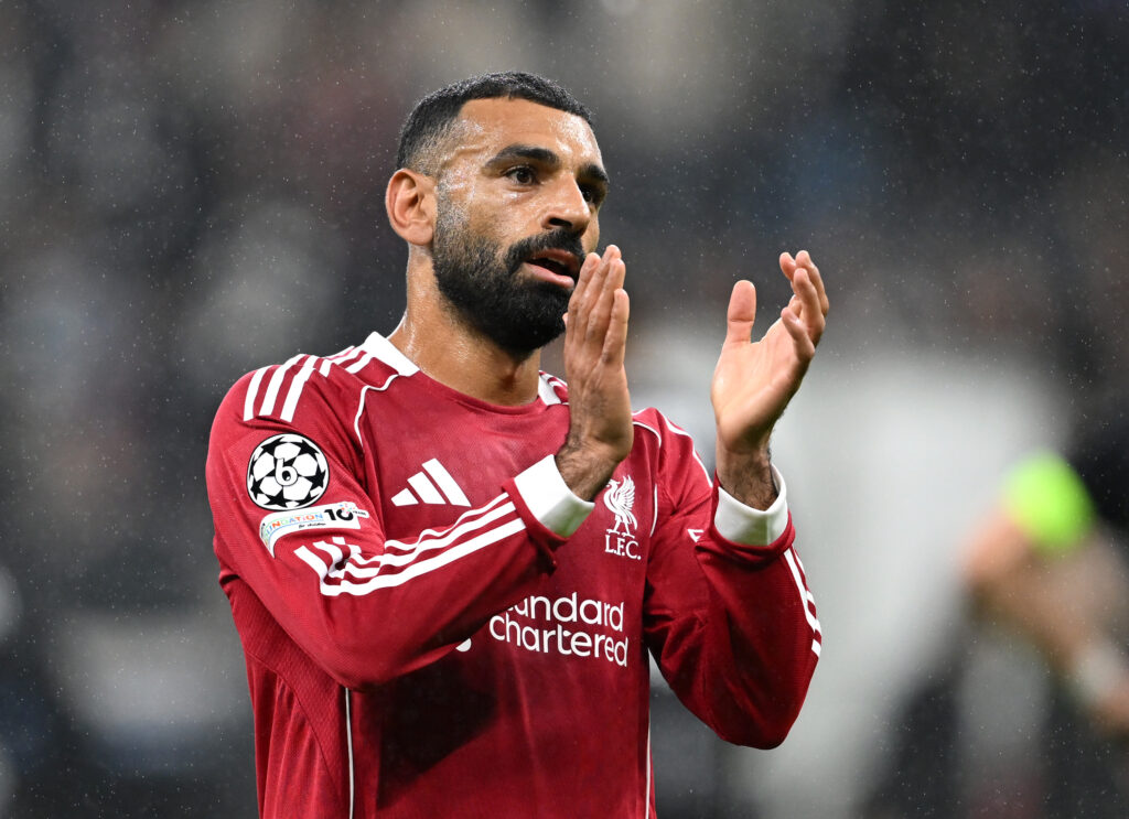 Mohamed Salah applauds after Eintracht Frankfurt vs Liverpool