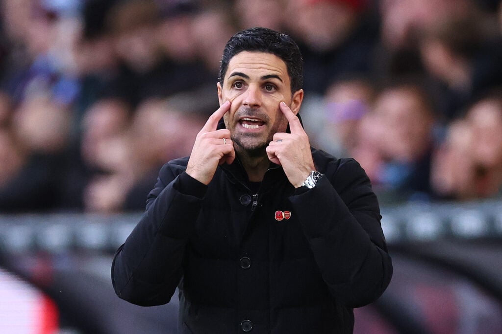 Mikel Arteta reacts during Burnley vs Arsenal